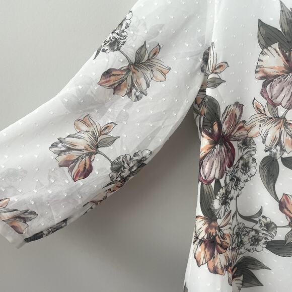 White House Black Market V-Neck Button Down 3/4 Sleeve Blouse Sz 6 - Picture 3 of 6